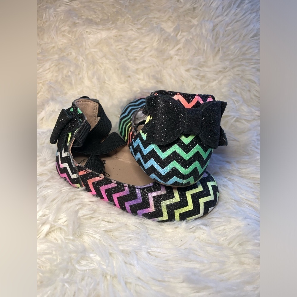 Monkey Feet Multicolor Chevron Kids Slippers with Bow NWOT 18-24M